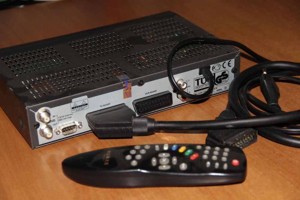 Humax VA-FOX DV3 ресівер супутник (Корея) пульт, кабель Scart-Scart 1м