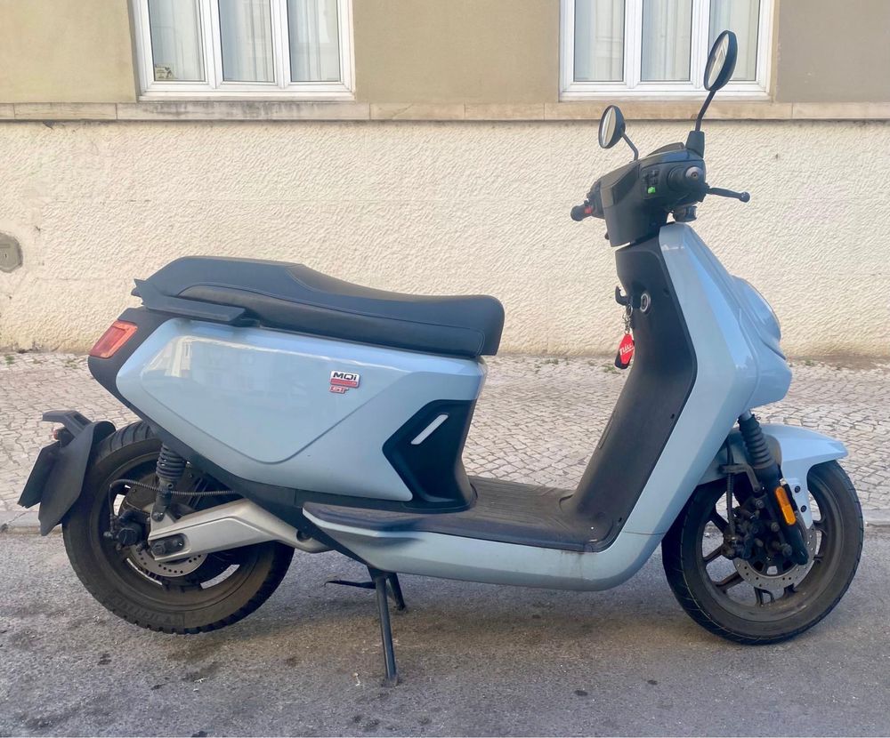 Moto eletrica NIU MQI GT