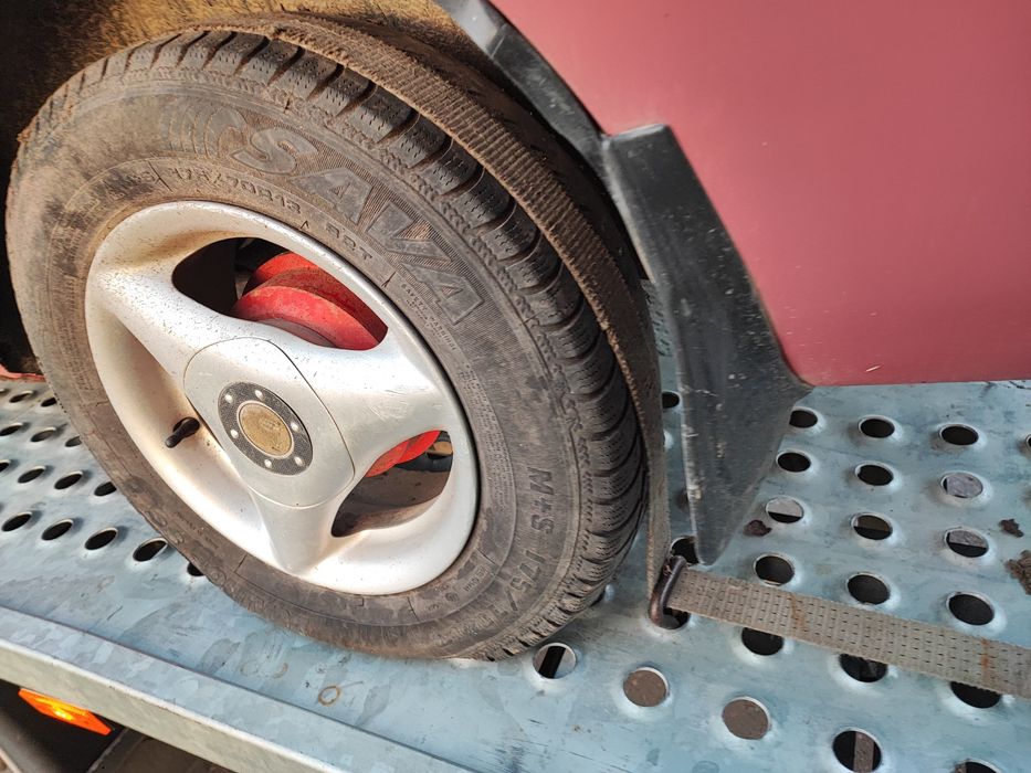 Форд ескорт 1.4бензин після дтп