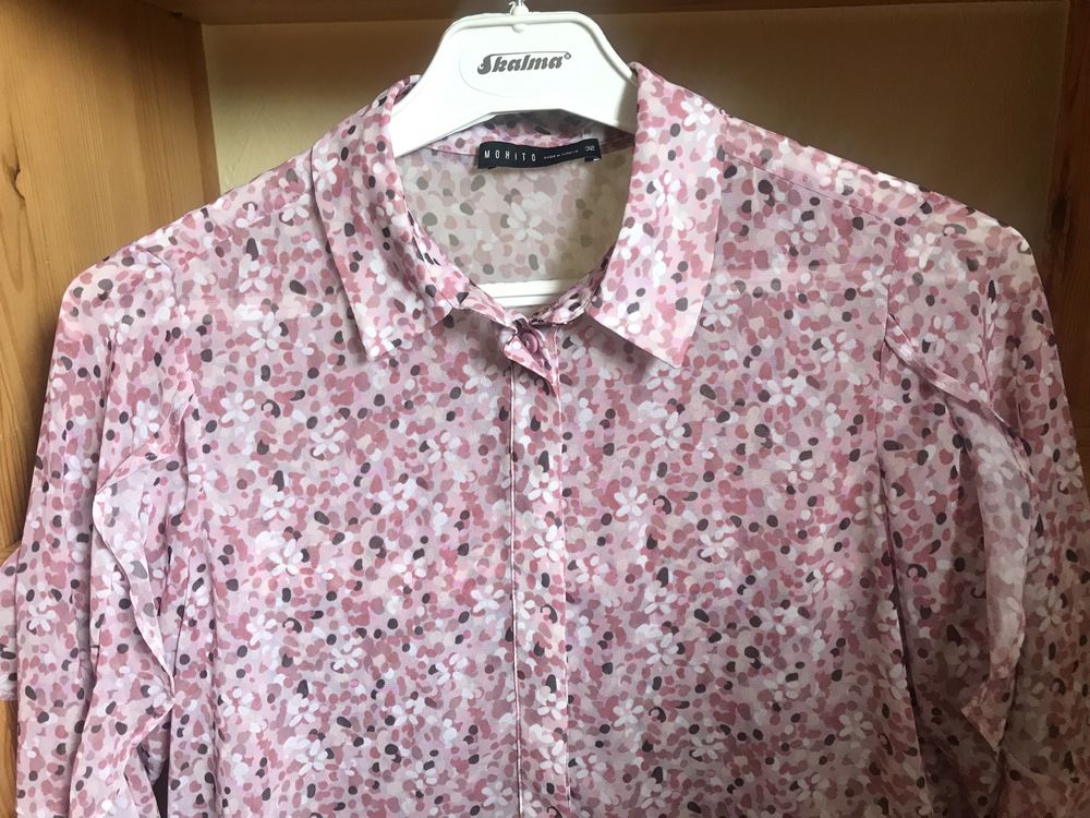 Bluzka koszula wiosenna Mohito 32 34 36 xxs xs s kwiatki róż falbanki