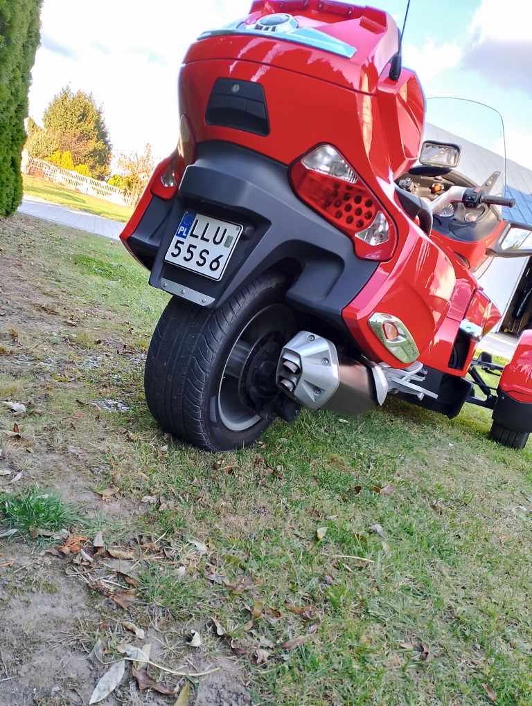 Can-am spyder rt