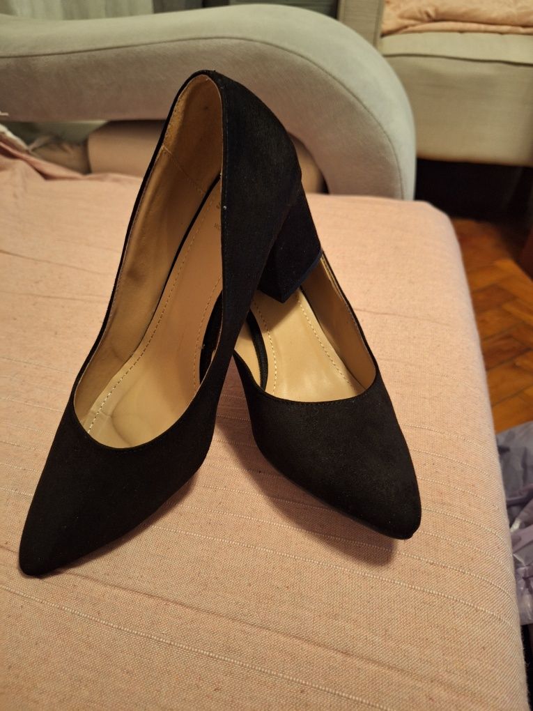 Sapatos de salto