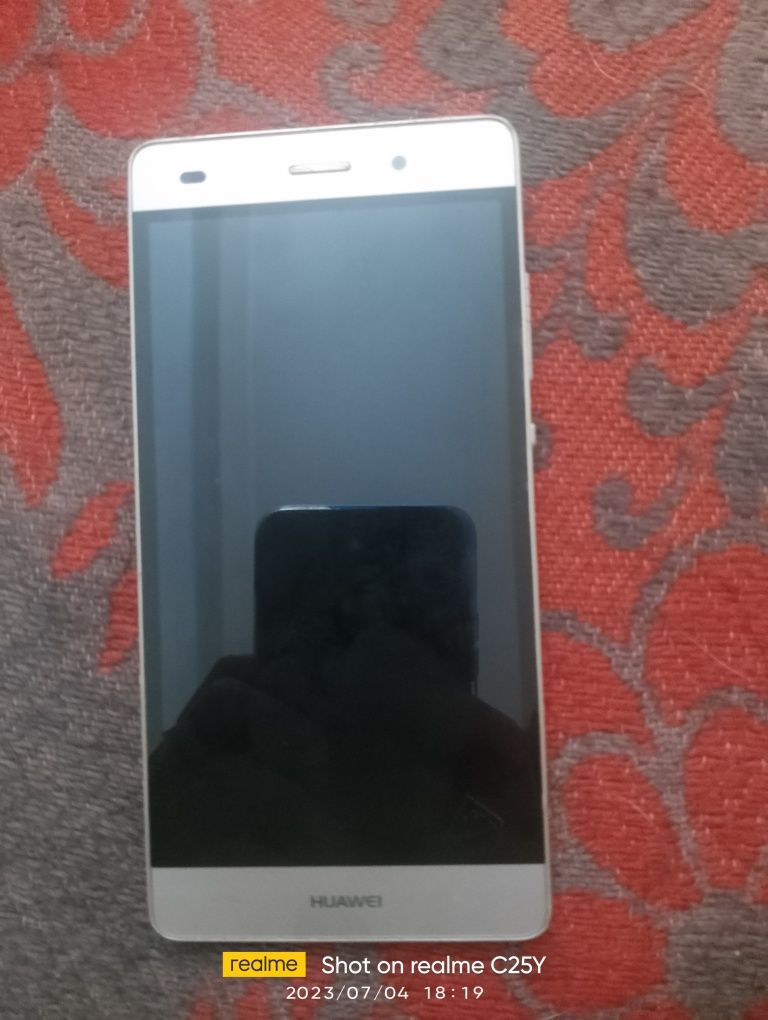 Vendo 2 telemóveis Huawei  (ler descrição)