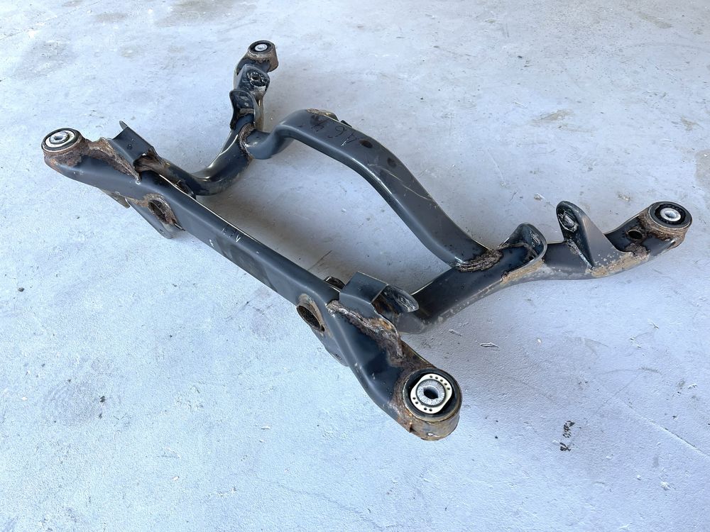 Балка задньої підвіски Audi A6 C6 2004-2011 підрамник Ауді А6 С6
