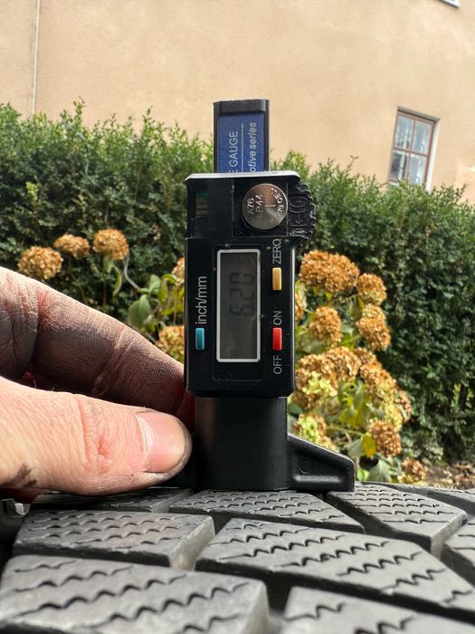 245-45 R18 100V Continental Conti Winter Contact TS830P SSR RSC 4шт