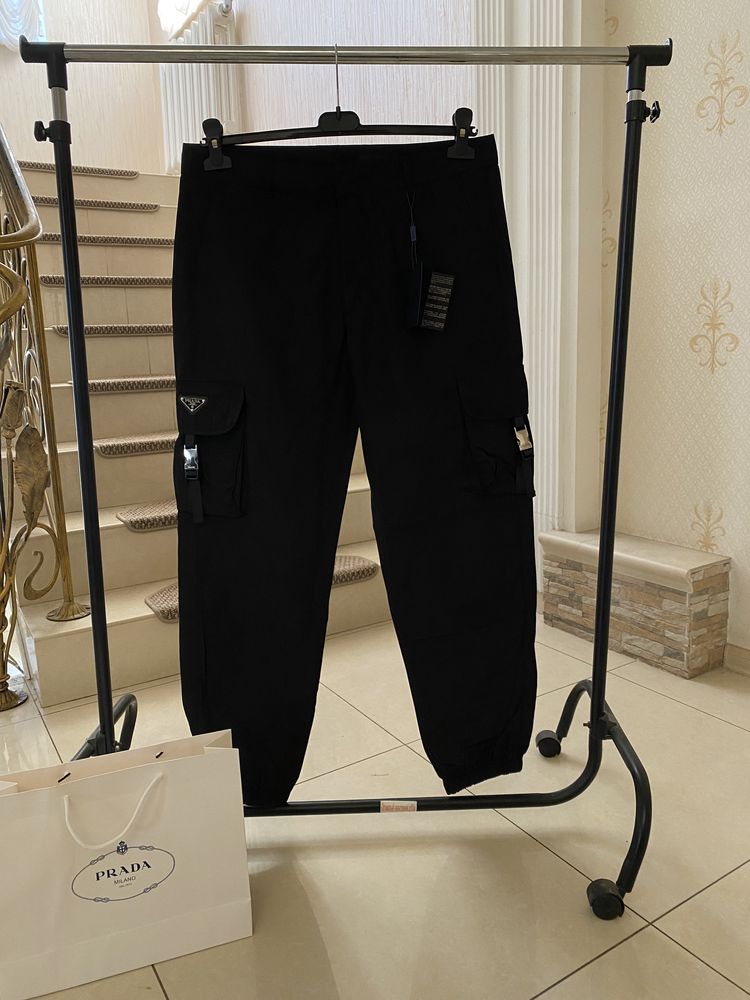 PRADA re-nylon карго штани