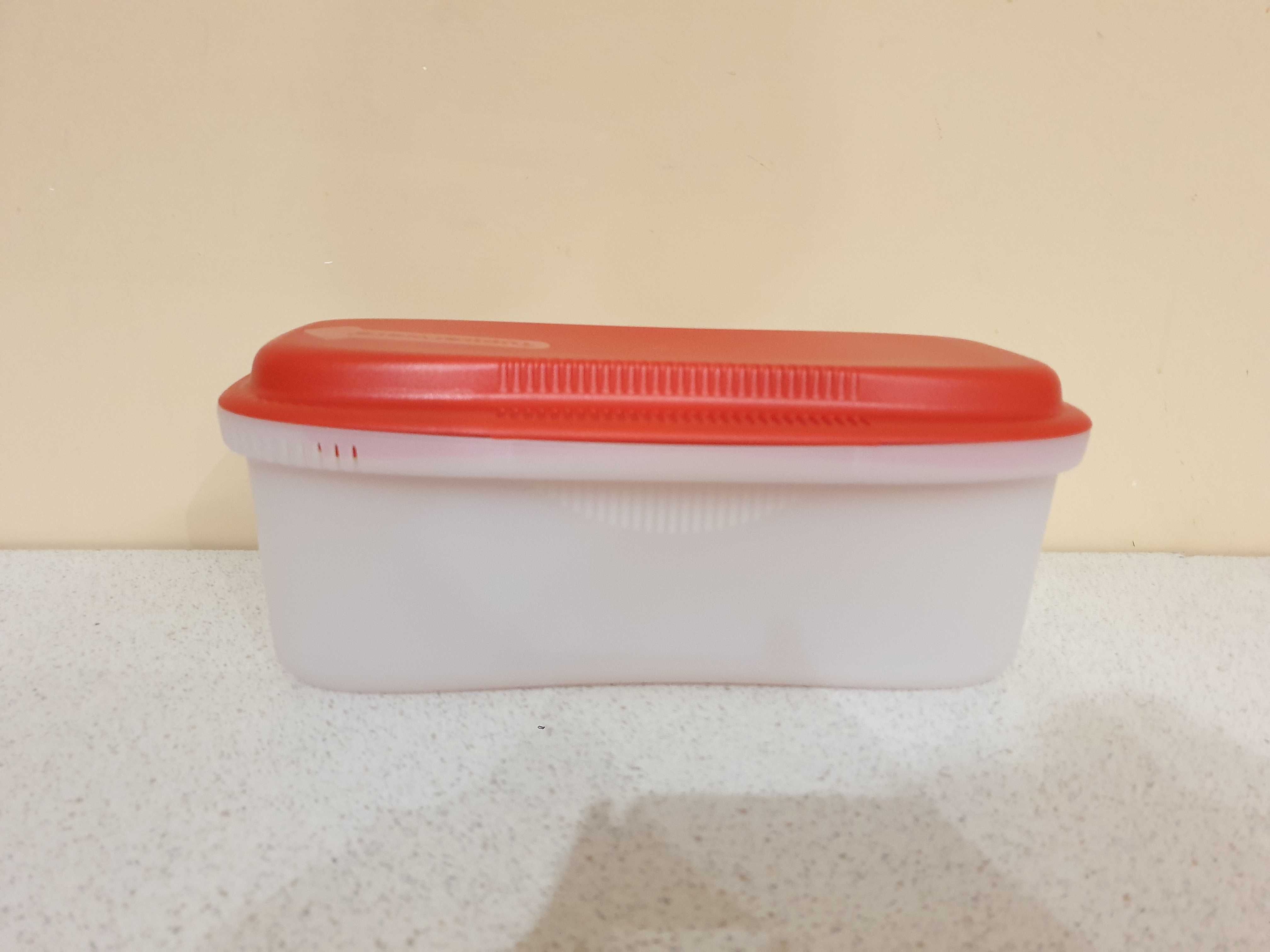 TUPPERWARE Makaronowy Garnuszek Podłużny 1,9 l pojemnik do mikrofali