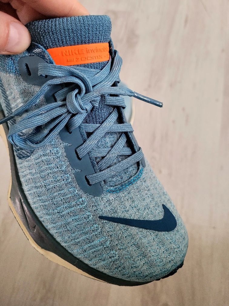 Кроссовки NIKE ZoomX Invincible Run 3 Flyknit нові