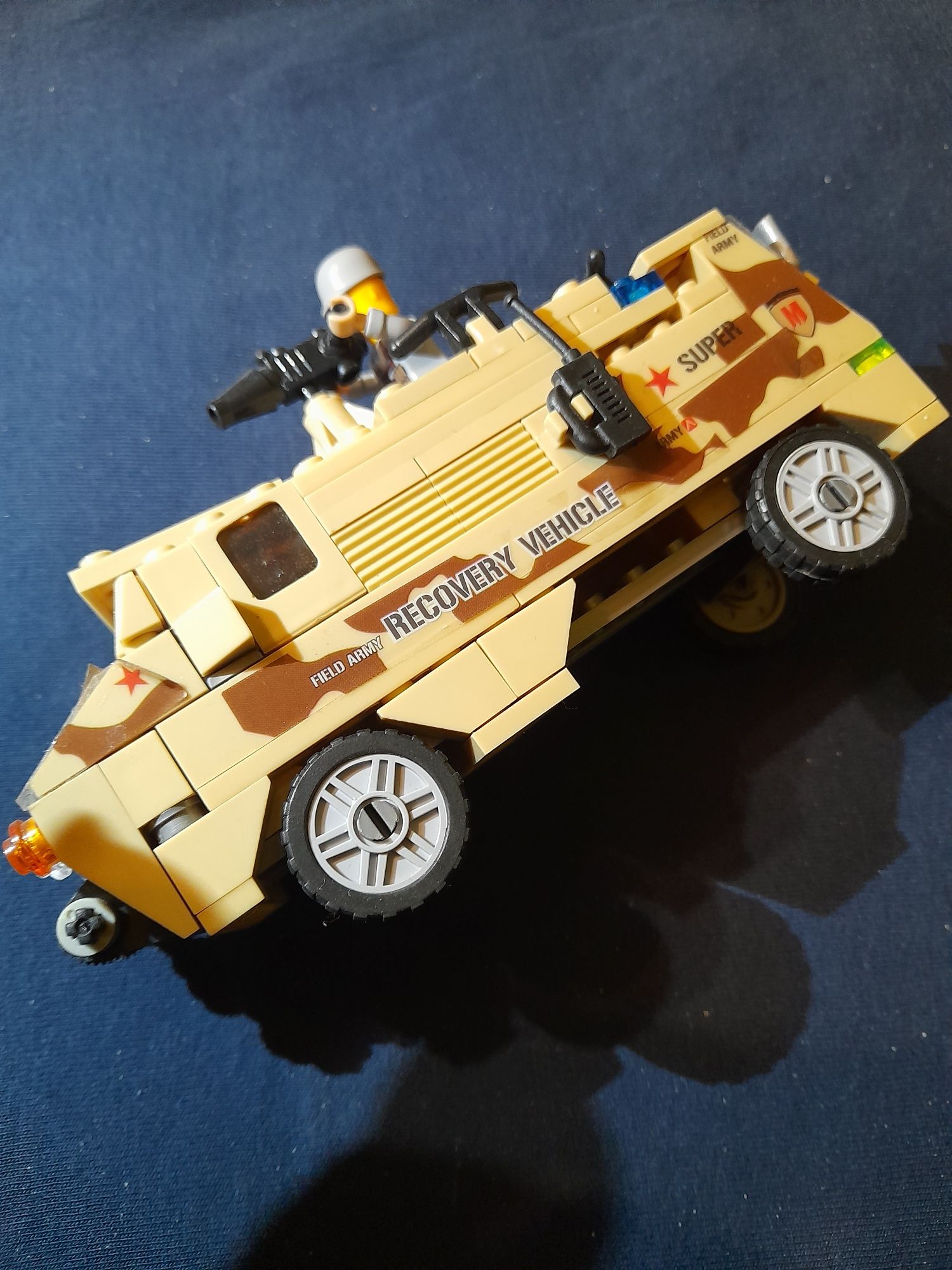 Pojazd wojskowy klocki jak lego pasują do lego