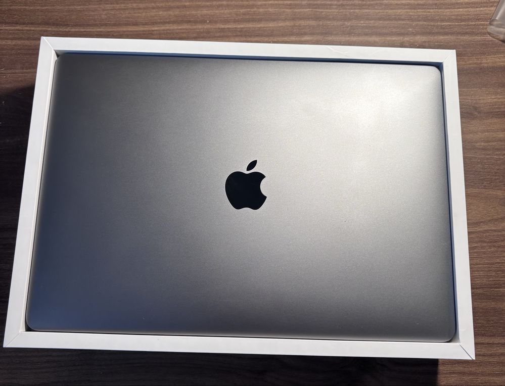 Sprzedam MacBook Pro