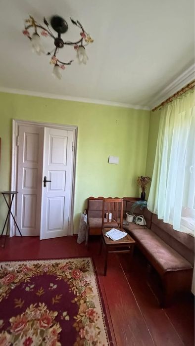 Будинок в Почаєві біля Лаври