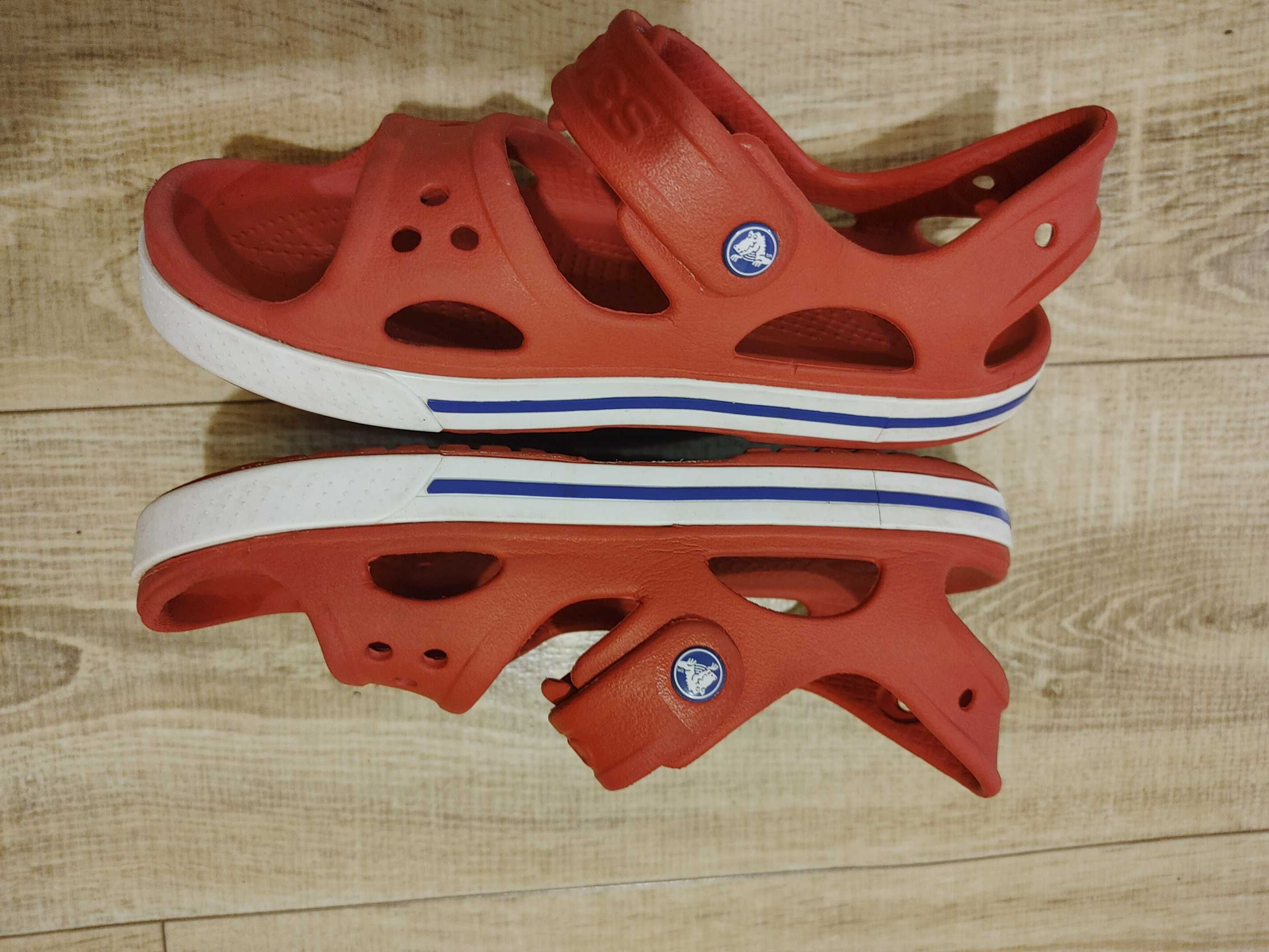 Świetne sandały dziecięce Crocs r. J2 (22cm)