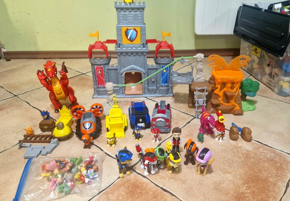 Psi Patrol – Duży zestaw: Zamek, smok, pojazdy, wulkan, pieski
