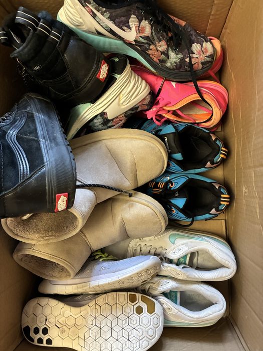 Коробка оригінального взуття оптом