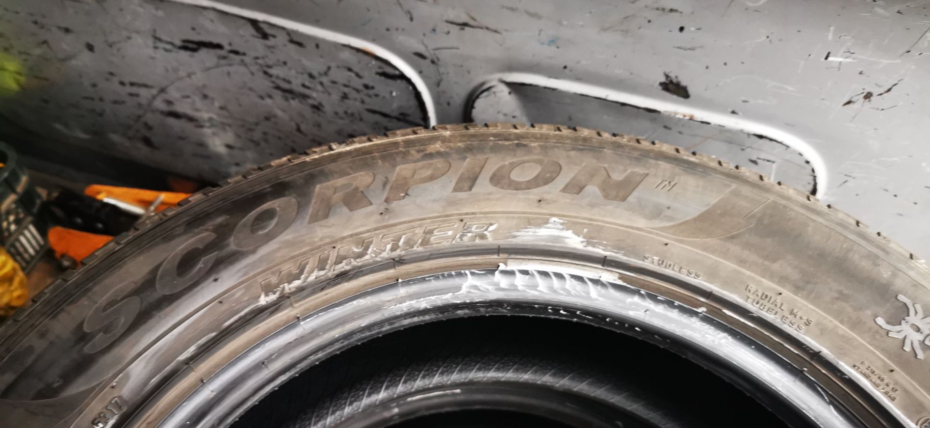 Opony zimowe z 2017r 5mm 215/65/17 Pirelli 7N