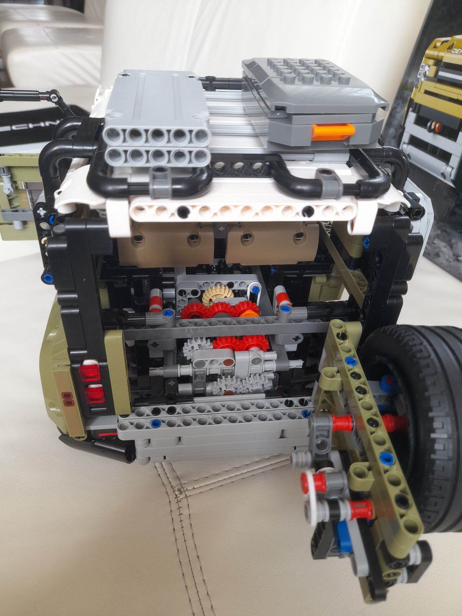Lego Land Rover defender (6266)