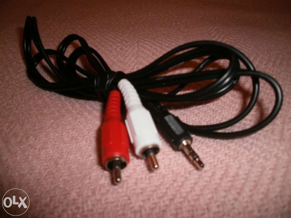 Cabos stereo em y e cabo SVGA macho