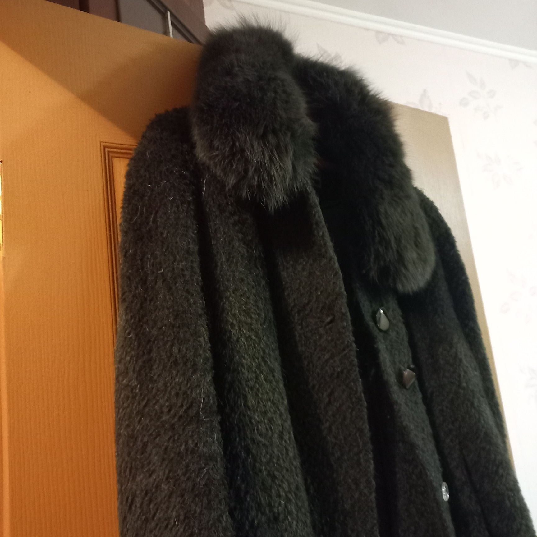 Пальто весна осінь на пишну пані