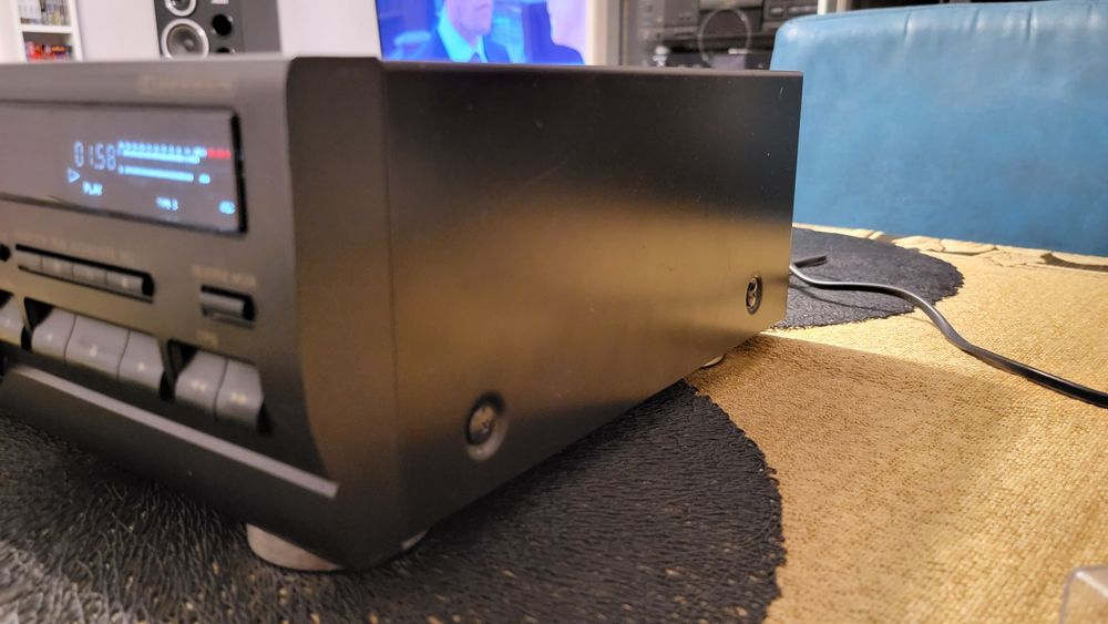 Magnetofon Technics RS-BX501