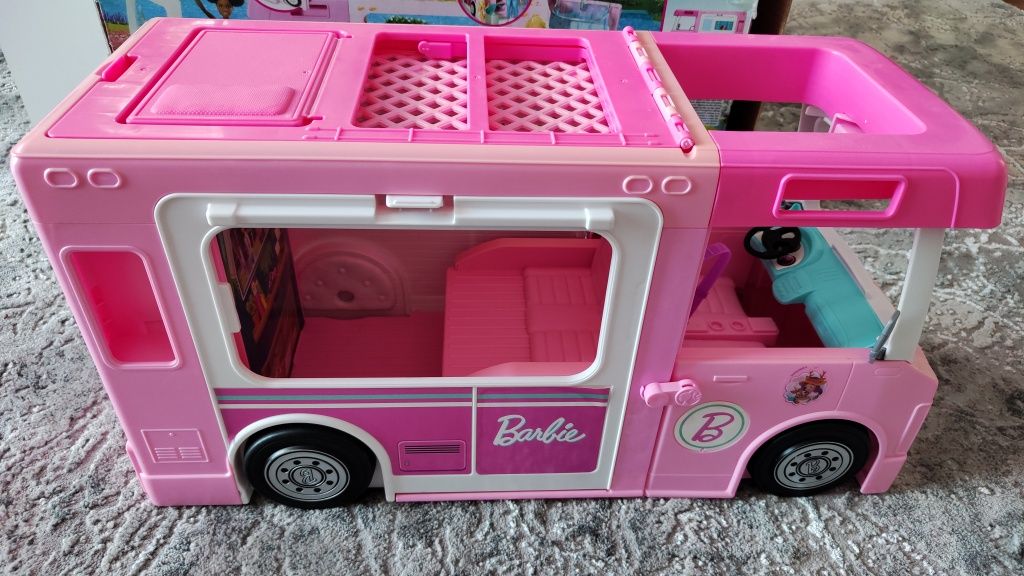 Camper Barbie BDB+