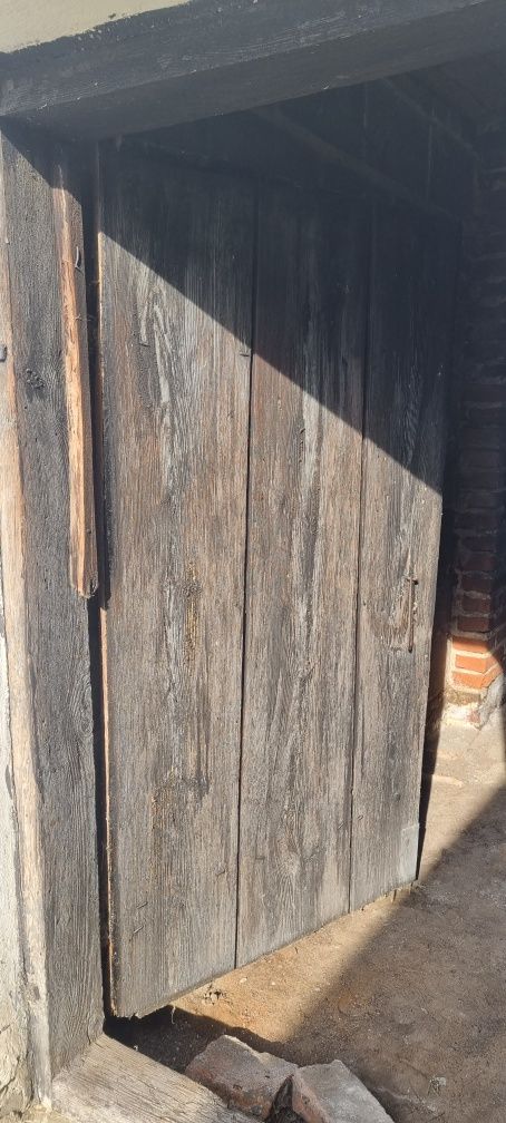 Stare drzwi drewniane futryna 105 x 181, drzwi 97 x 174 cm