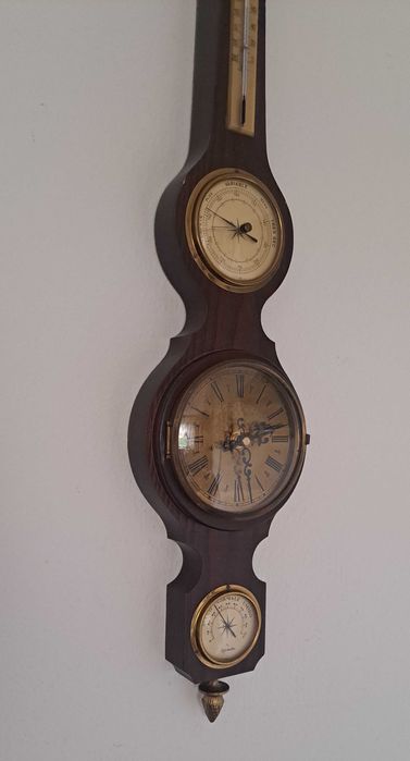 drewniano-mosiężna stacja pogodowa do powieszenia na ścianie