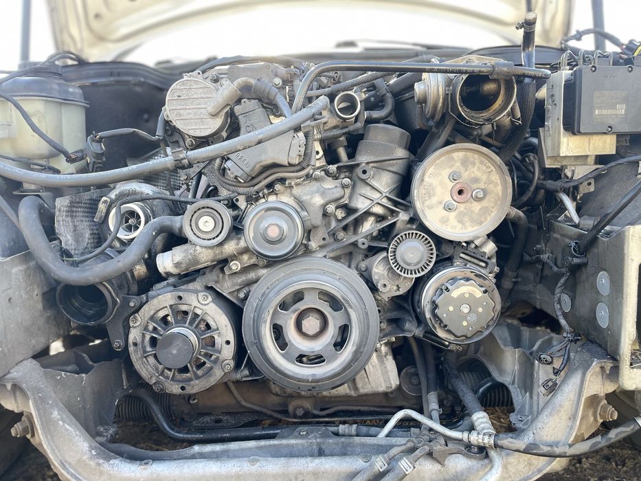 Двигатель Mercedes 2.2CDI OM611 блок гбц форсунки