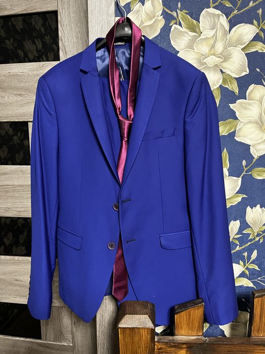 Костюм , пальто, бомбер