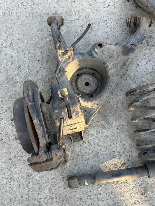 Ричаг задньоі підвіски мітсубісі грандіс