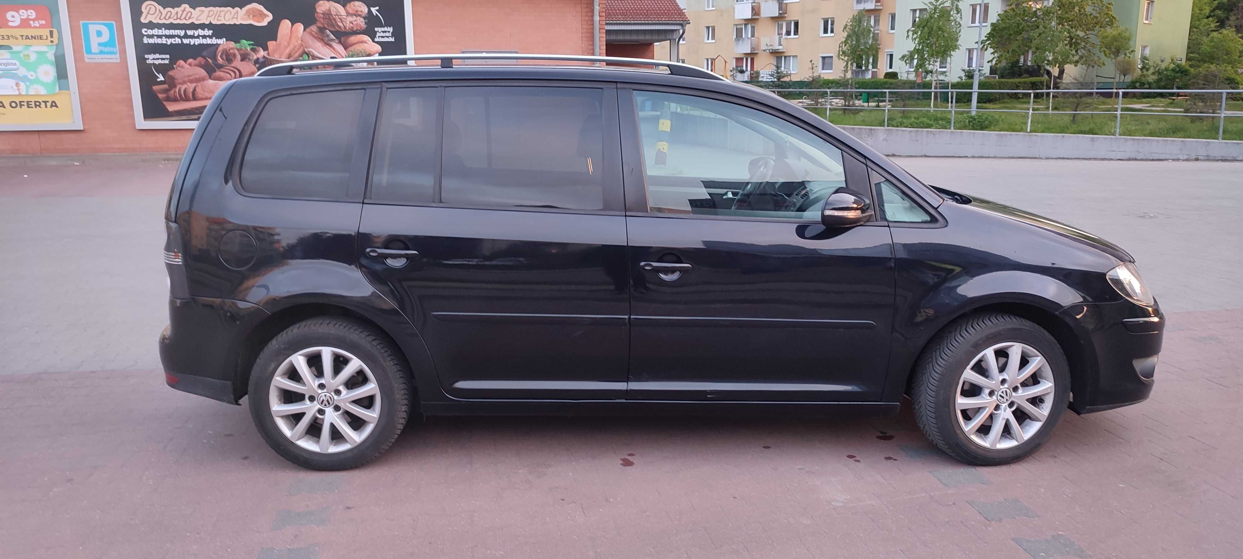 vw TOURAN 2.0 TDI rok 2010 zarejestr ubezpieczony