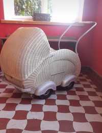 Przedwojenny wózek dziecięcy retro vintage rekwizyt antyk