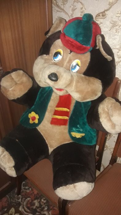Продам большого мягкого медведя.