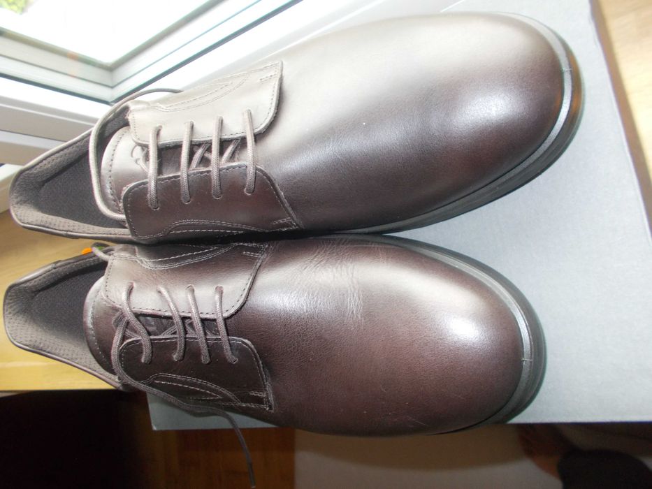 Buty półbuty ECCO 43 nowe.