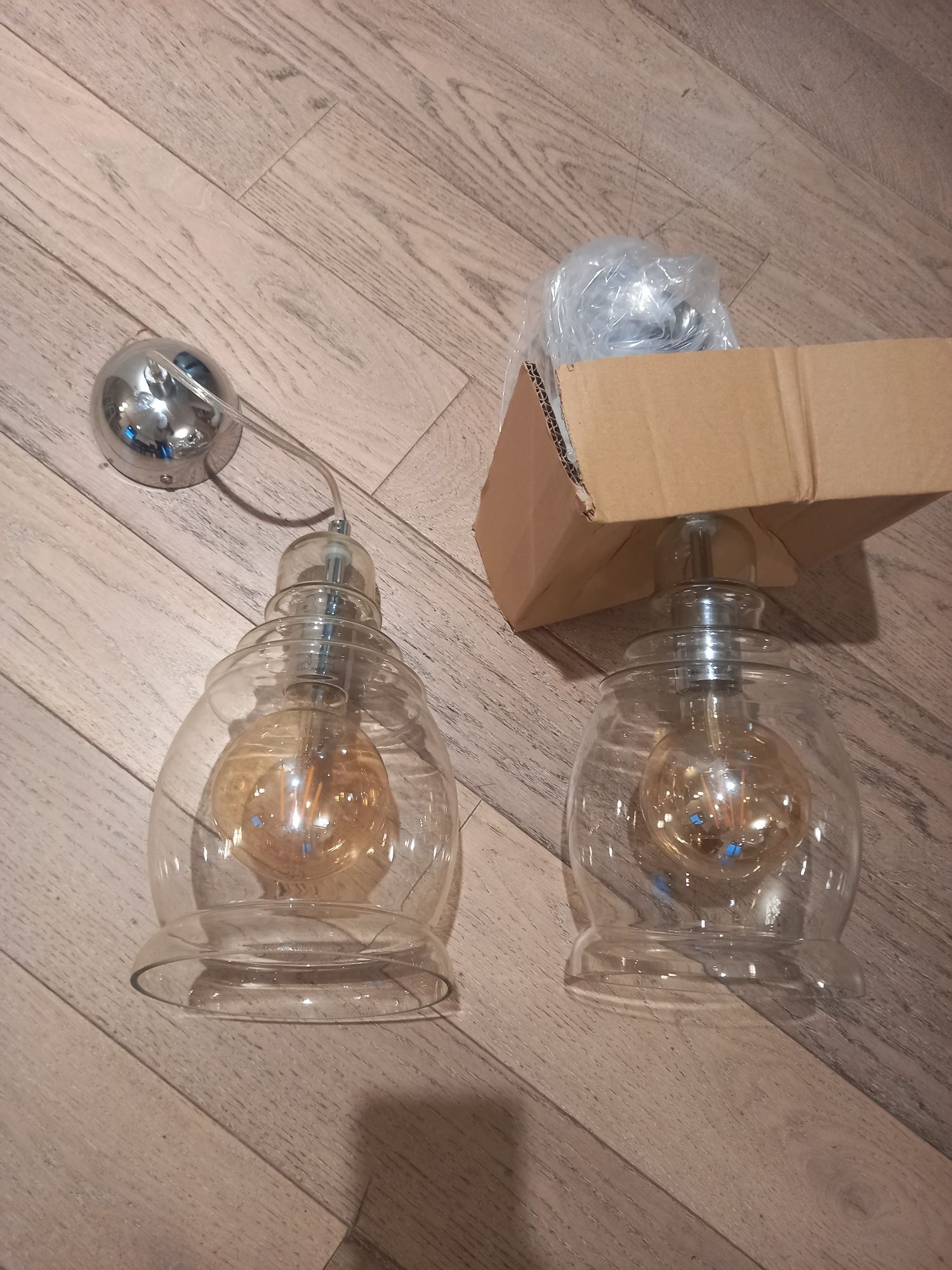 Lampy szklane 2 szt. Idealne nad barek, żarówki w w komplecie
