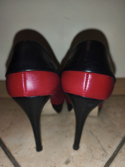 Buty damskie rozmiar 37 na koturnie czarne