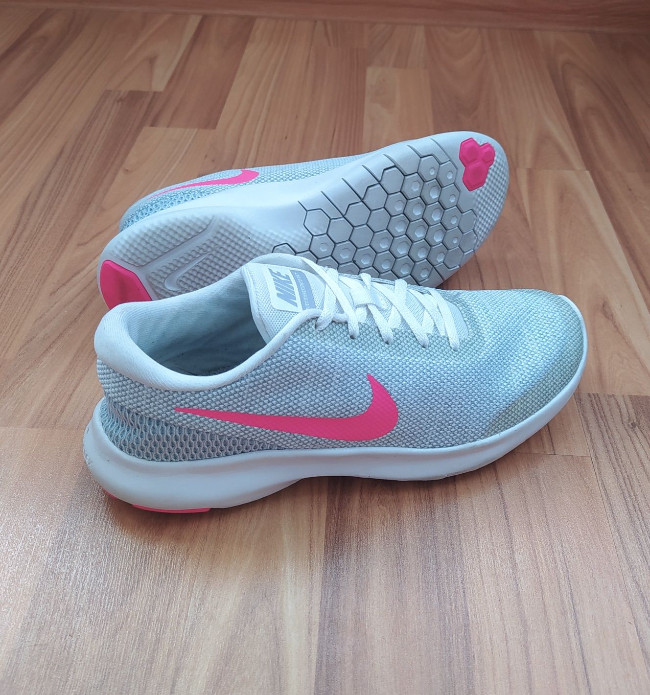 Повітряні кросівки  Nike FLEX 40,р