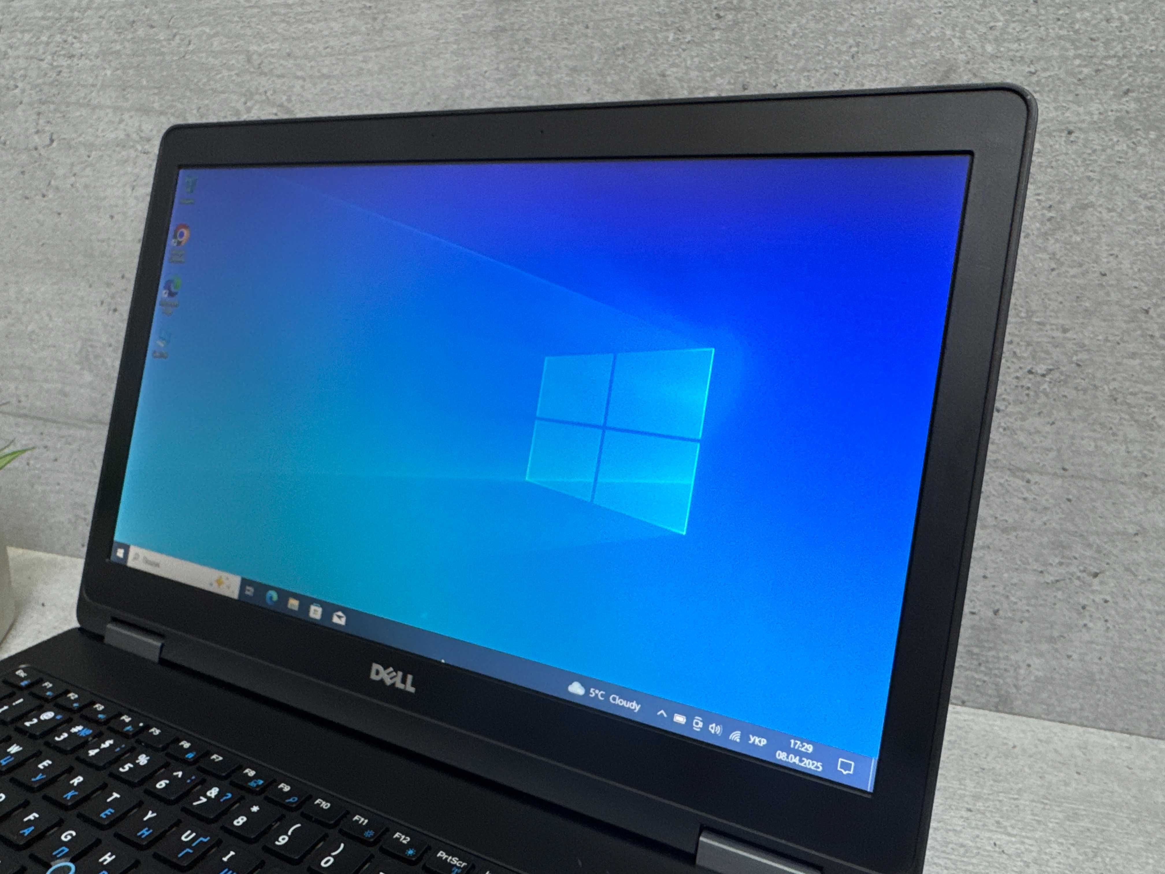 15.6"/i5-6200u/8 ddr4/128gb/Мультимедійний ноутбук Dell Делл E5570