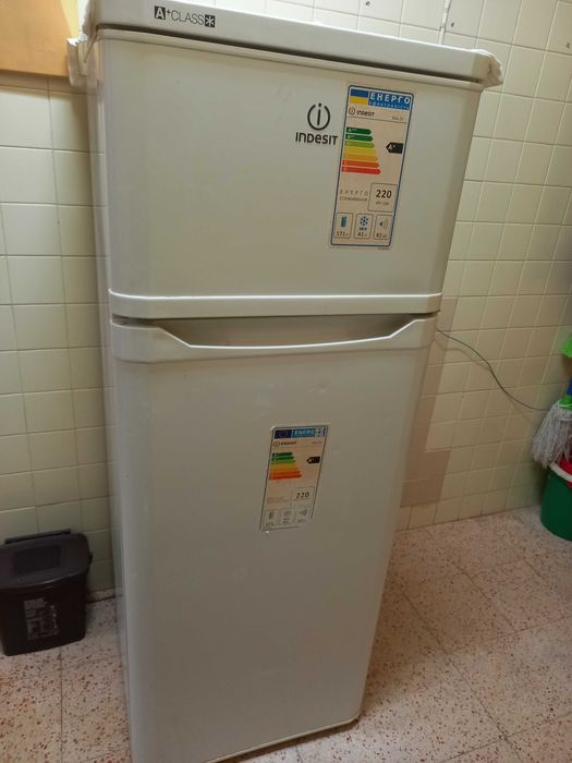 Frigorifico pequeno