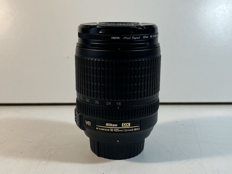 Nikon D5300 + Nikkor 18-105 Hoya UV