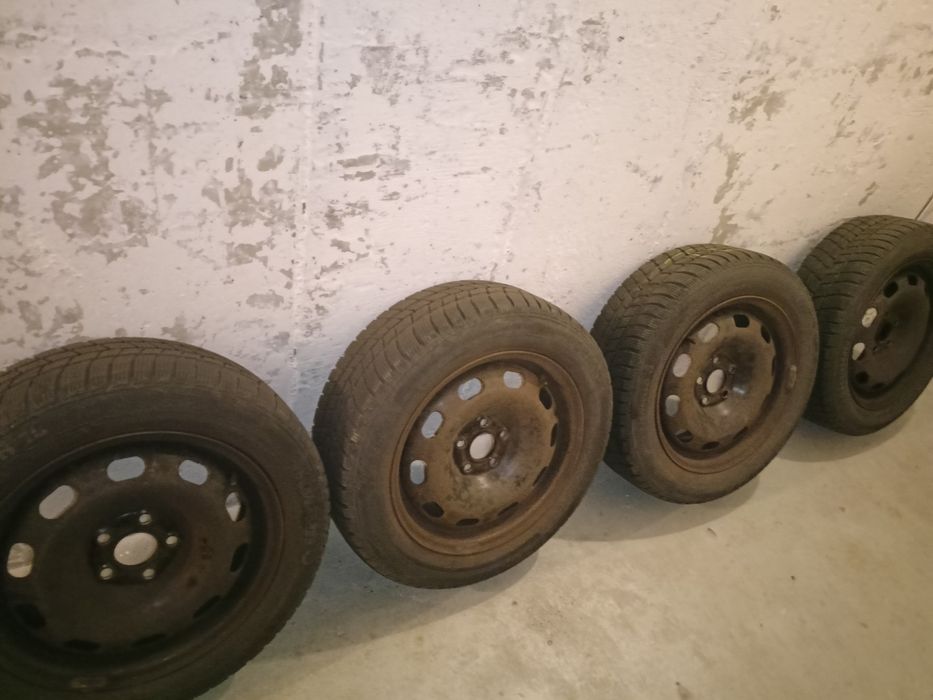 Zestaw 4 szt. kół (felgi stalowe+ opony zimowe) Barum 185/60 R15 88 T