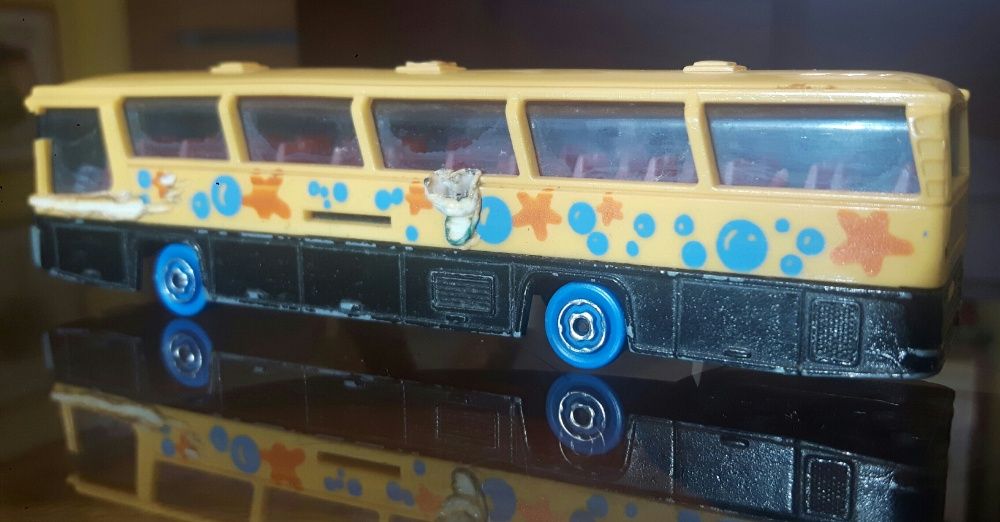Autobus Neoplan - zabawka 1990r. metal-plastik 1:87 - kolekcja PKS prl