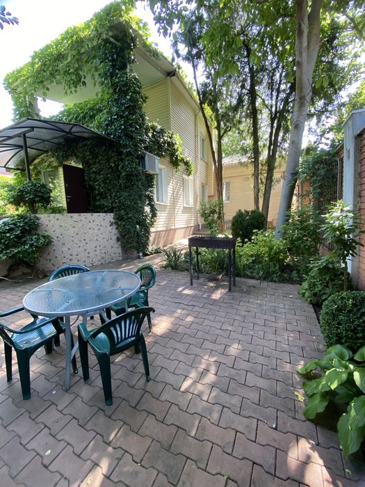 Сдам дом в Аркадии. Хрустальный переулок. Красивый участок, до мая.