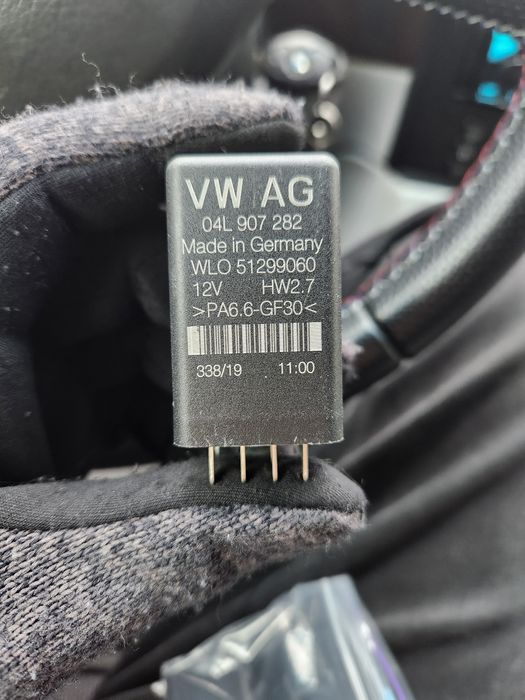 04l907282 Vag реле свічок