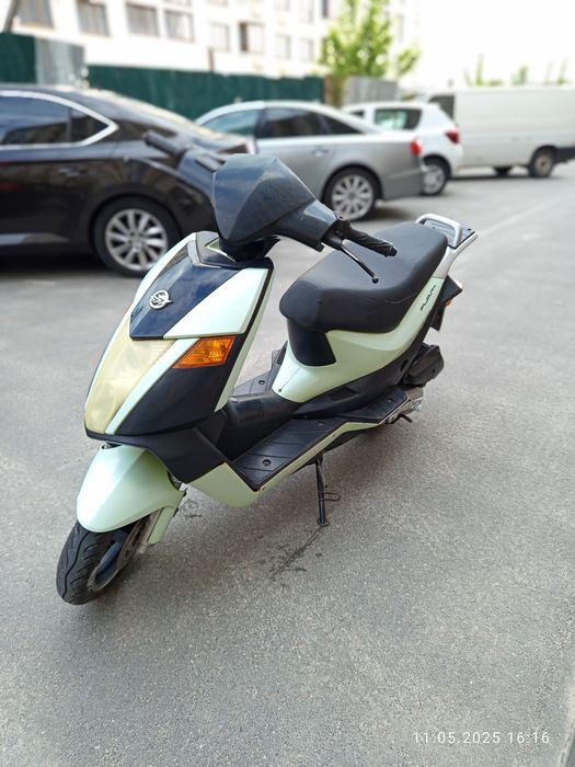 Скутер Keeway Flash 50