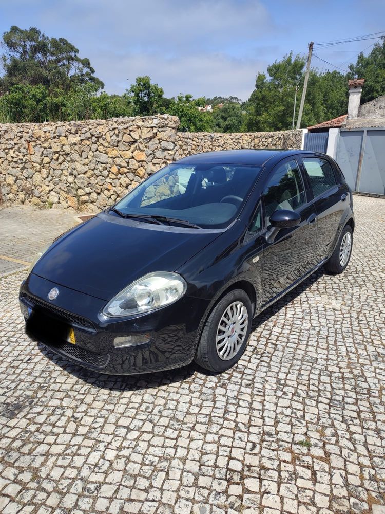 FIAT PUNTO 2012 - Preto