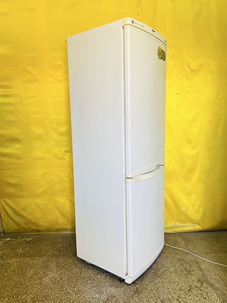 Двухкамерный холодильник LG NoFrost GR389