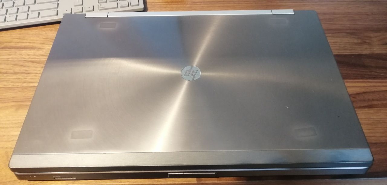 Laptop Hp elitebook 8760w 17cali dwa dyski SSD coreI7