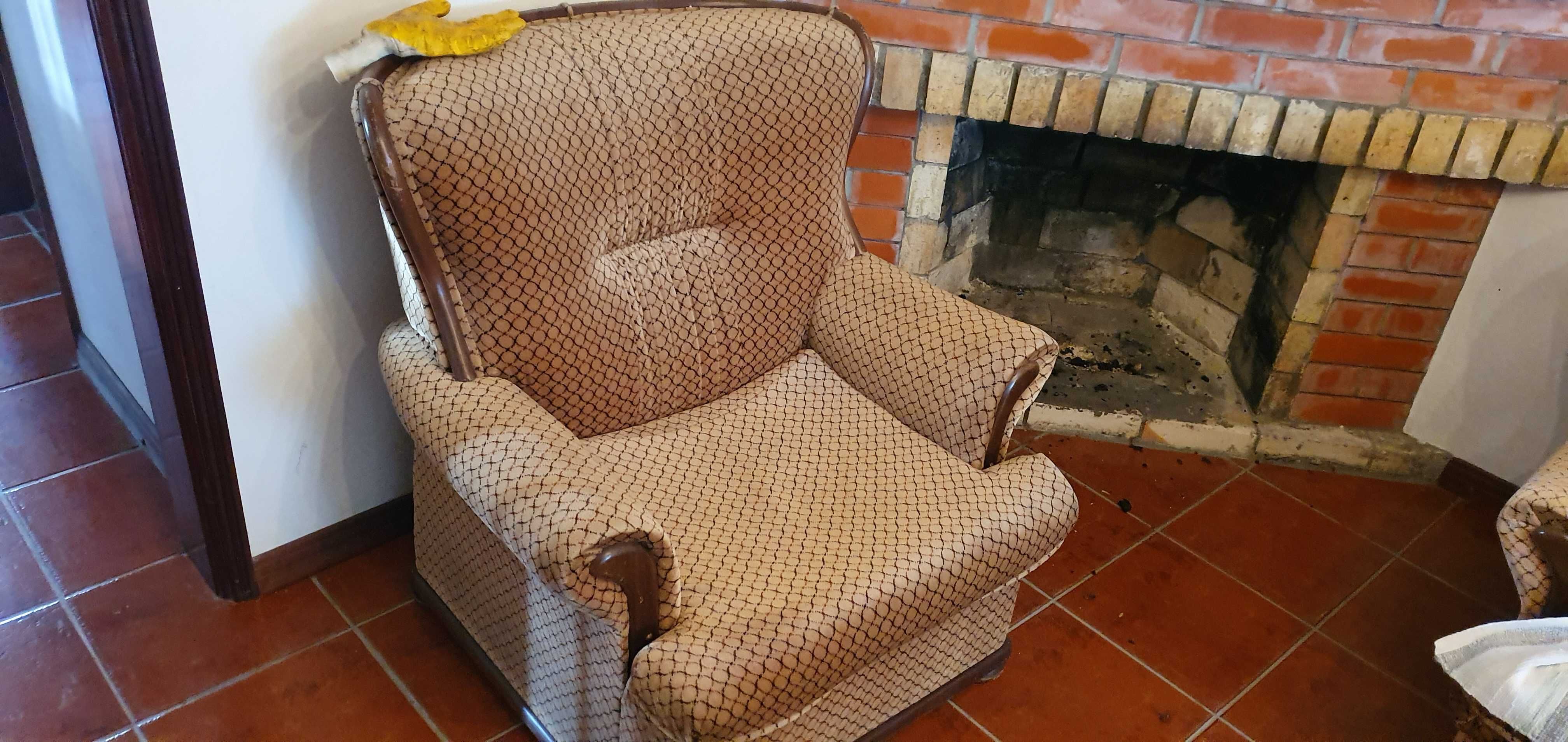Mobília de sala, estante, sofás