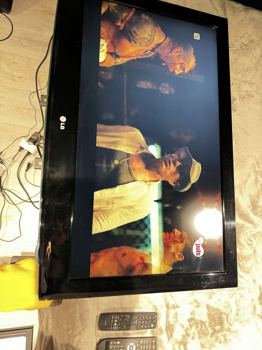 Telewizor LG 37" - 37LH3000