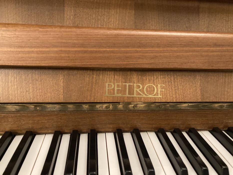 Pianino Petrov używany sprzedam
